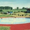 Schwimmbad Roter Kunststoffbelag aus Altreifen - Gestaltung von Parks, Gärten, Freizeitanlagen in Riesa, Meißen, Großenhain